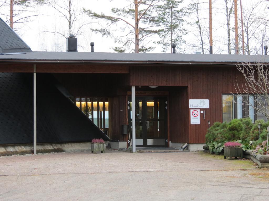 Honkiniemi Hotel Ähtäri Buitenkant foto